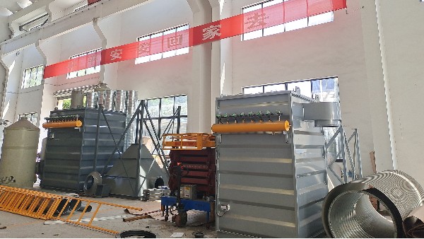 扫除企业发展的畔脚石，水泥行业除尘当选布袋除尘器厂家万事